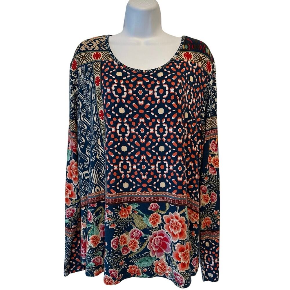 Johnny Was Bamboo Navy 
Long Sleeve Floral Crew Neck Tee L EUC